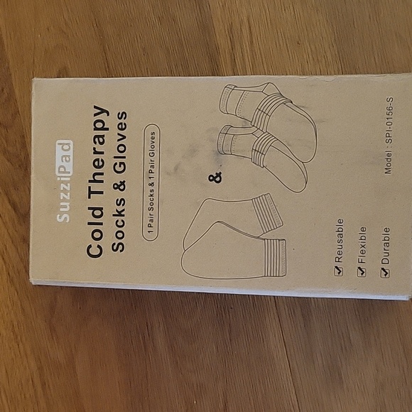 SuzziPad Bath & Body Suzzipad Cold Therapy Socks Gloves